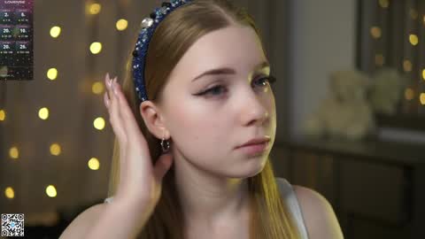 Snapshot of mary_hope_u chatting on 01.15.25 Mary online show from 01.15.25