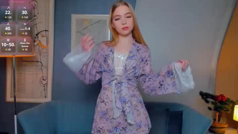 Snapshot of mary_hope_u chatting on 10.09.25 Mary online show from 10.09.25