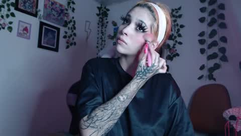                      100   online show from 12.09.24