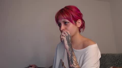                      100   online show from 10.09.25