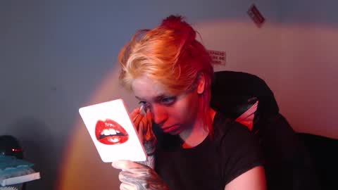                      100   online show from 11.23.25