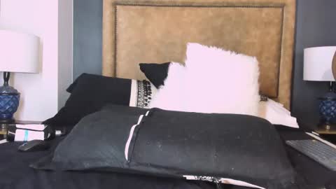   online show from 02.18.25