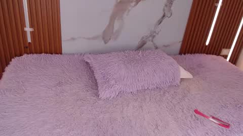 Snapshot of mary_live18 chatting on 09.11.25 Hi guys im Mary online show from 09.11.25