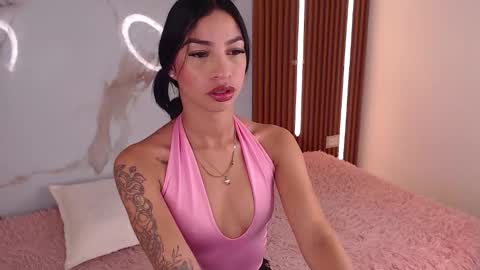 Snapshot of mary_live18 chatting on 09.17.25 Hi guys im Mary online show from 09.17.25