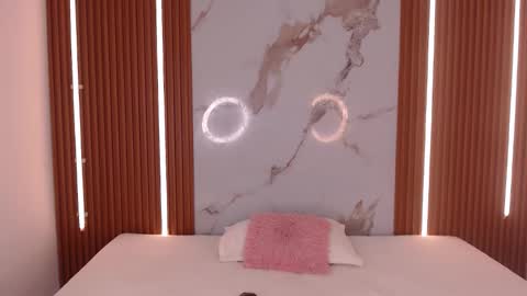 Snapshot of mary_live18 chatting on 09.27.25 Hi guys im Mary online show from 09.27.25