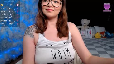 Snapshot of mary_lunar chatting on 02.16.26 Mary online show from 02.16.26