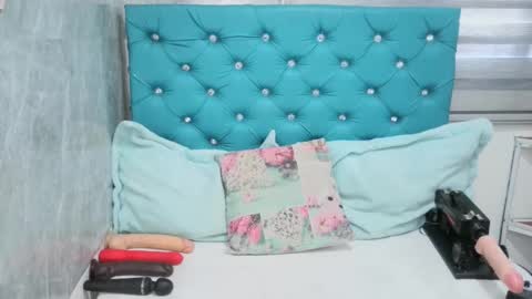  Mary Moon  online show from 02.01.25