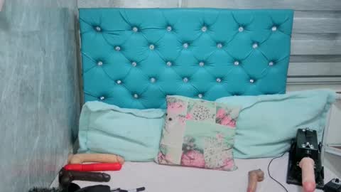  Mary Moon  online show from 03.04.25