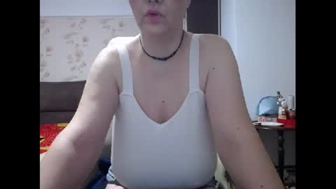 Snapshot of mary_x chatting on 02.25.25 Mary online show from 02.25.25