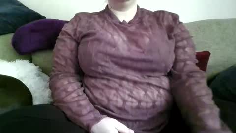 Snapshot of marybeth17 chatting on 05.27.26 Masked Mary online show from 05.27.26