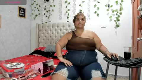 Marycurvy online show from 05.28.26