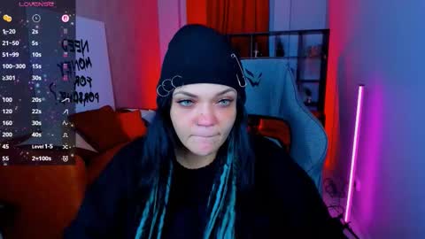 Mary online show from 11.25.25