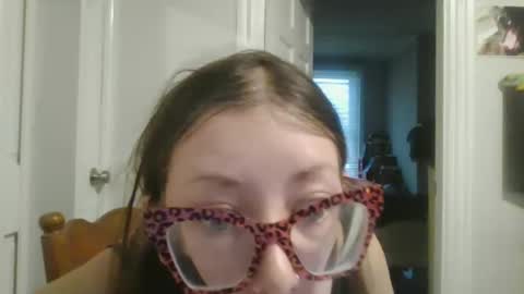 Snapshot of maryjaneflowers chatting on 12.16.24 maryjaneflowers online show from 12.16.24