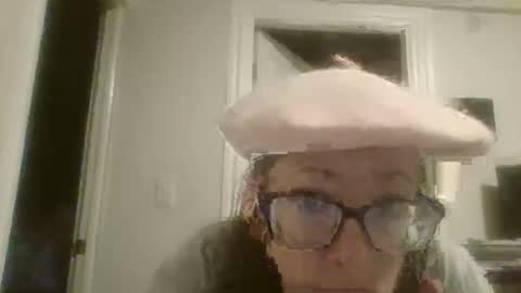 Snapshot of maryjaneflowers chatting on 03.26.26 maryjaneflowers online show from 03.26.26