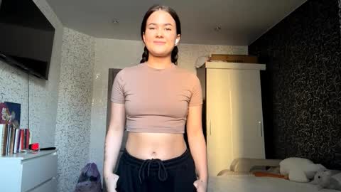 Lola online show from 02.17.26