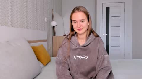 Mari online show from 11.03.25