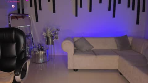  Mary  online show from 03.10.25