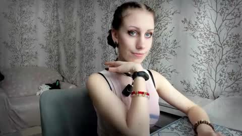 Snapshot of marylou_ chatting on 02.11.26 Mary Lou online show from 02.11.26