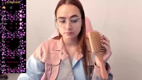 Snapshot of maryluna95 chatting on 02.18.25 Dulce Maria online show from 02.18.25