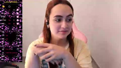 Snapshot of maryluna95 chatting on 02.27.25 Dulce Maria online show from 02.27.25