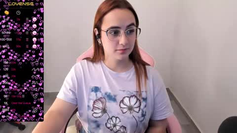 Snapshot of maryluna95 chatting on 03.06.25 Dulce Maria online show from 03.06.25