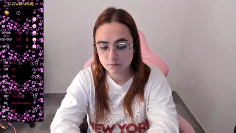 Snapshot of maryluna95 chatting on 03.07.25 Dulce Maria online show from 03.07.25