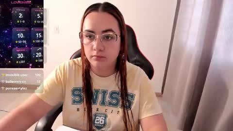 Snapshot of maryluna95 chatting on 11.21.25 Dulce Maria online show from 11.21.25