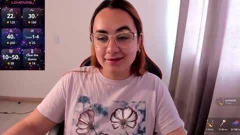 Snapshot of maryluna95 chatting on 12.05.25 Dulce Maria online show from 12.05.25