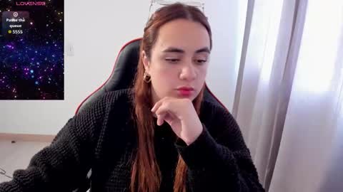 Snapshot of maryluna95 chatting on 12.16.25 Dulce Maria online show from 12.16.25