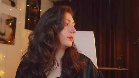 Mary Miller online show from 09.26.25