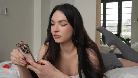 Marina online show from 04.14.26