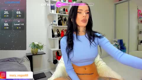 Snapshot of maryvegas chatting on 12.18.25 Mary online show from 12.18.25