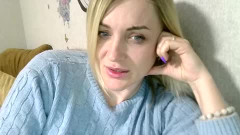 maryyemm online show from 03.08.25