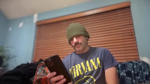 Snapshot of masculinehole chatting on 11.08.25 Masculine Hole online show from 11.08.25