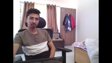 Snapshot of maskboyz2003 chatting on 12.08.24 maskboyz2003 online show from 12.08.24