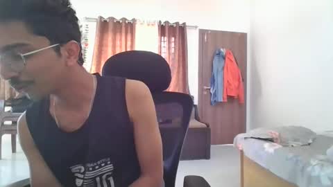 Snapshot of maskboyz2003 chatting on 01.16.25 maskboyz2003 online show from 01.16.25