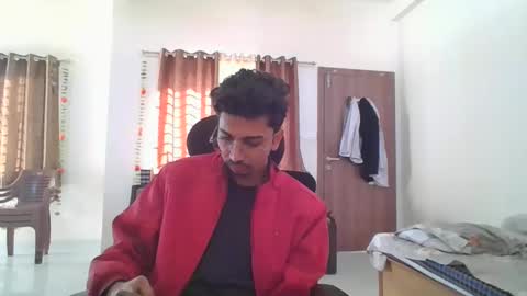 Snapshot of maskboyz2003 chatting on 02.02.25 maskboyz2003 online show from 02.02.25