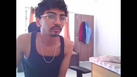 Snapshot of maskboyz2003 chatting on 02.26.25 maskboyz2003 online show from 02.26.25