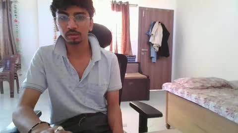 Snapshot of maskboyz2003 chatting on 03.02.25 maskboyz2003 online show from 03.02.25