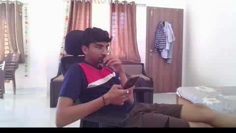 Snapshot of maskboyz2003 chatting on 03.10.25 maskboyz2003 online show from 03.10.25