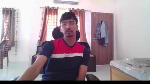 Snapshot of maskboyz2003 chatting on 03.11.25 maskboyz2003 online show from 03.11.25