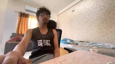 Snapshot of maskboyz2003 chatting on 10.11.25 maskboyz2003 online show from 10.11.25