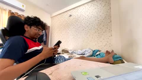 Snapshot of maskboyz2003 chatting on 10.23.25 maskboyz2003 online show from 10.23.25