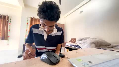 Snapshot of maskboyz2004 chatting on 02.09.25 Mask Boy online show from 02.09.25