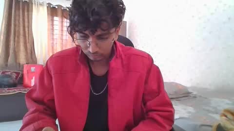 Snapshot of maskboyz2004 chatting on 11.19.25 Mask Boy online show from 11.19.25