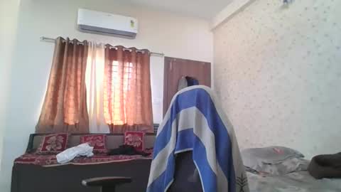 Snapshot of maskboyz2004 chatting on 11.27.25 Mask Boy online show from 11.27.25