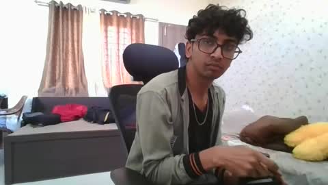 Mask Boy online show from 01.10.26