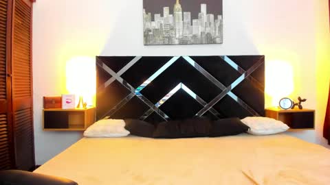 Scarlet  online show from 04.17.26