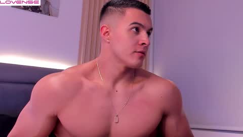 Mason Bennet online show from 11.28.25