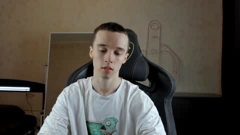 Snapshot of mason_warhol chatting on 01.07.25 Mason online show from 01.07.25